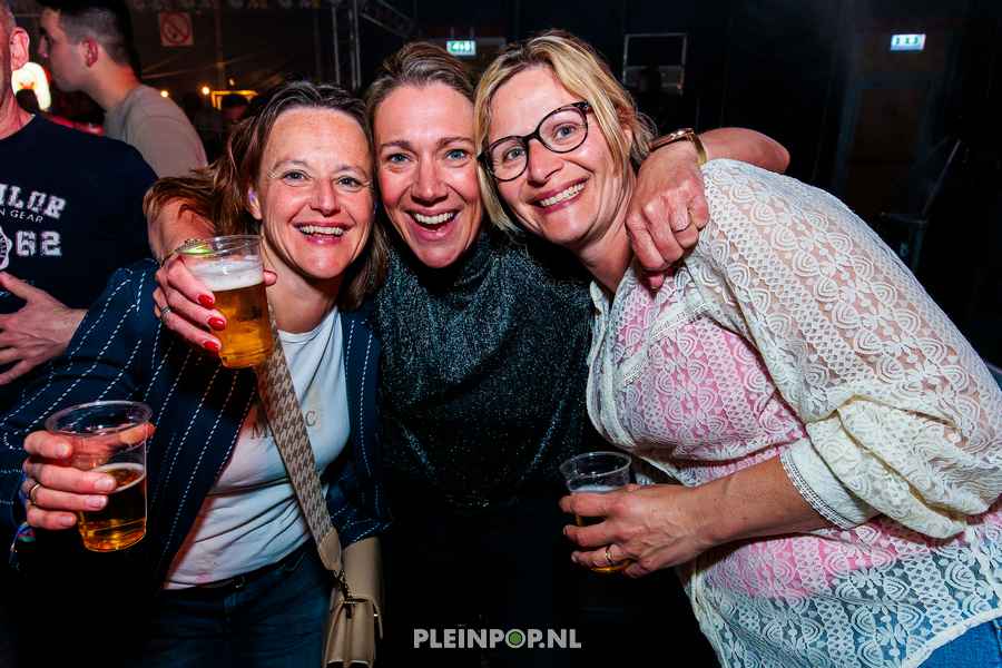 Publiek Bewerkt    (101)